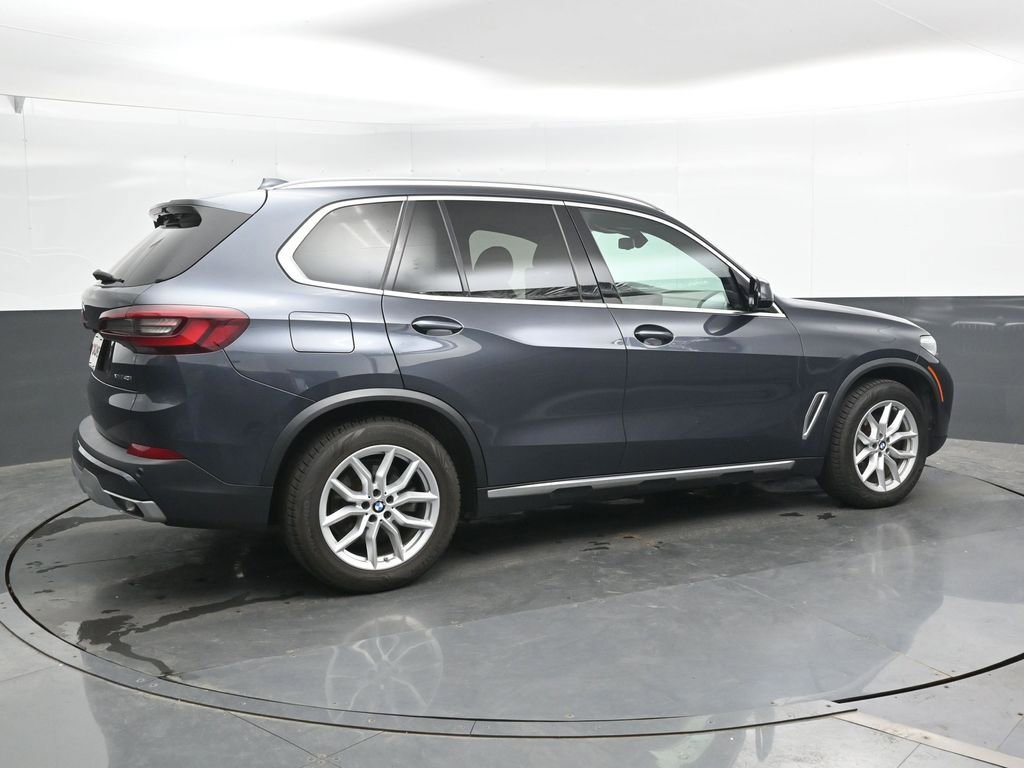 Used 2020 BMW X5 xDrive40i w/ Convenience Package AWD/4WD image 4
