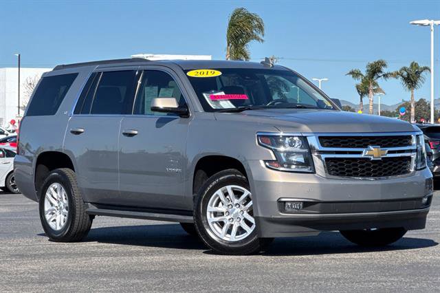 Used 2019 Chevrolet Tahoe LT w/ Luxury Package image 2
