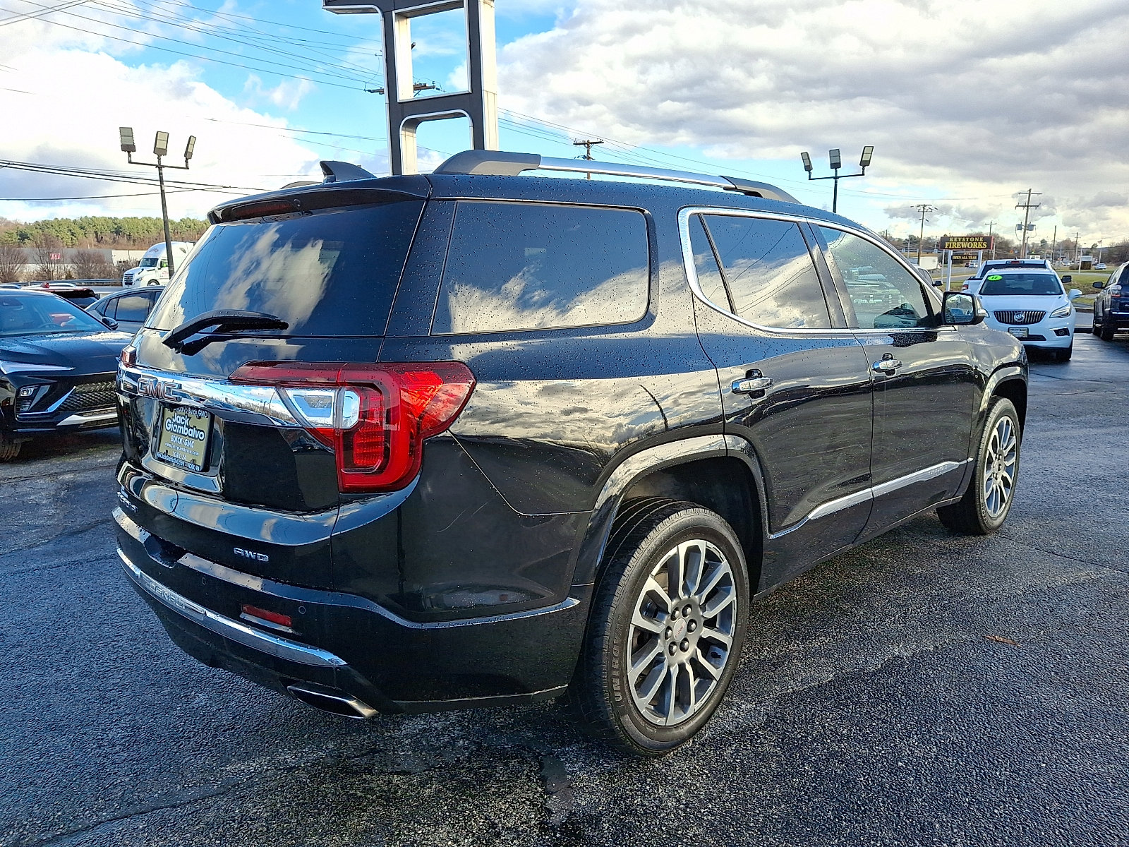 Used 2021 GMC Acadia Denali w/ Denali Technology Package image 7