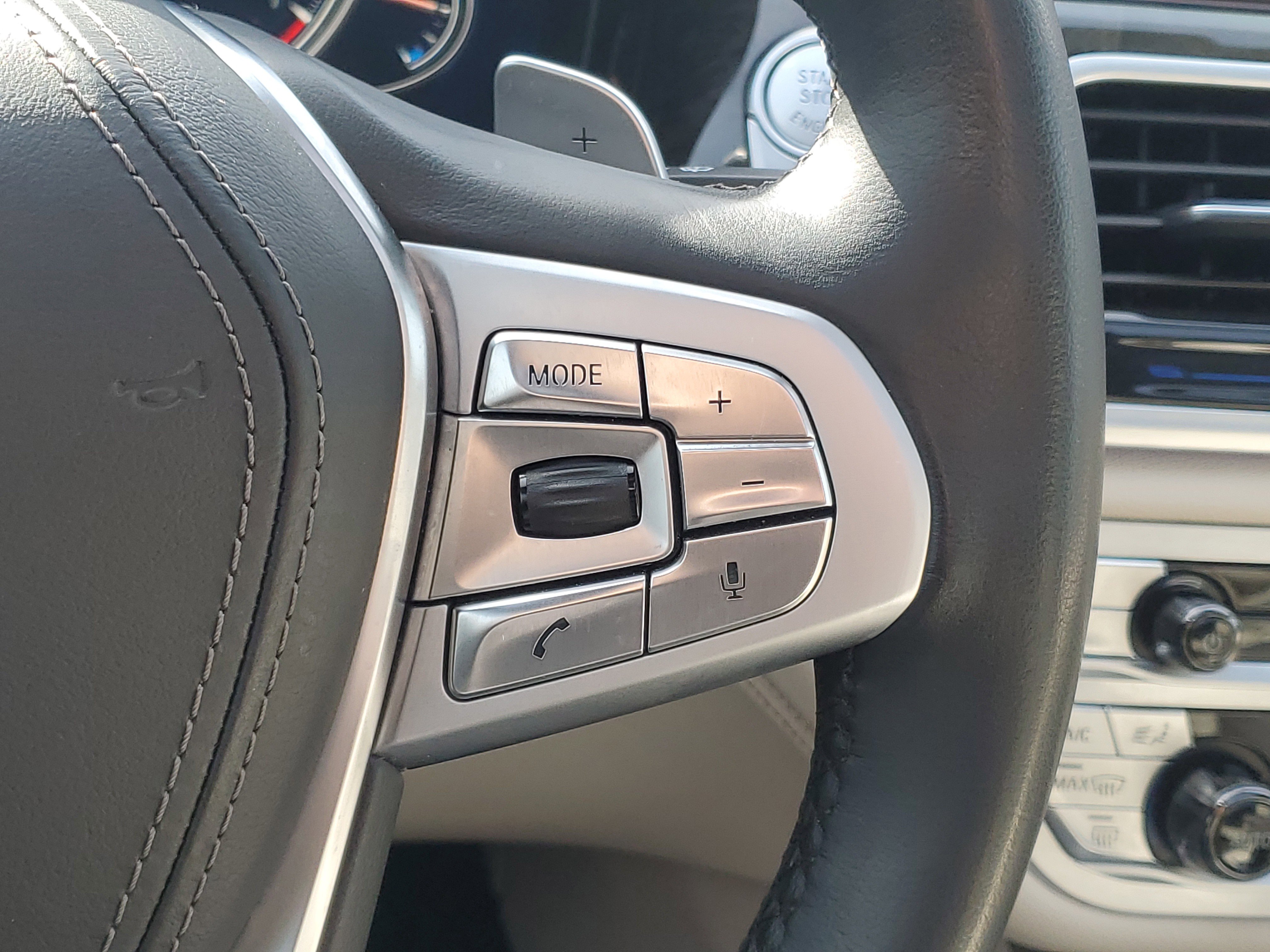 Used 2019 BMW 750i xDrive w/ Executive Package image 13