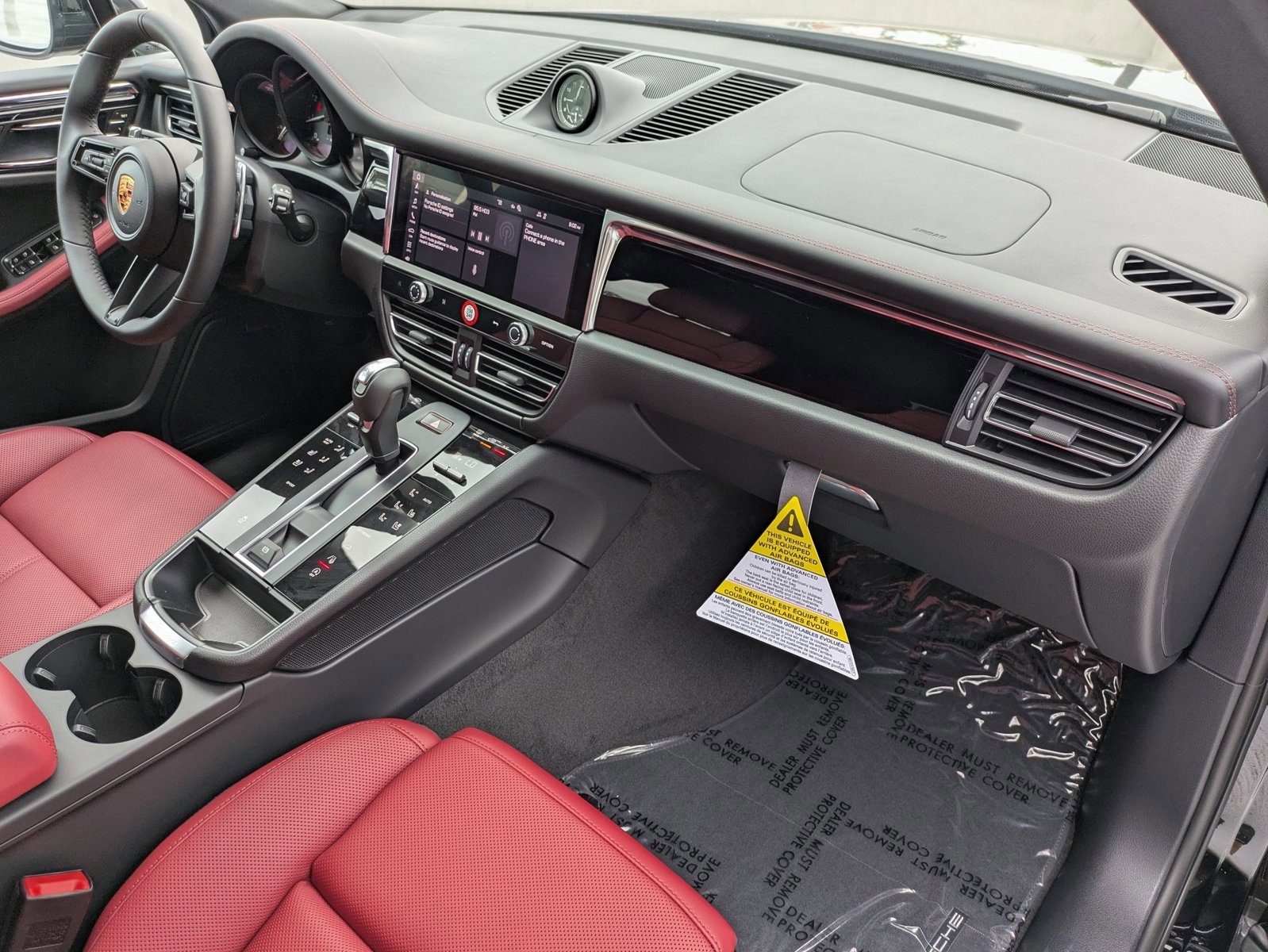 New 2026 Porsche Macan image 26