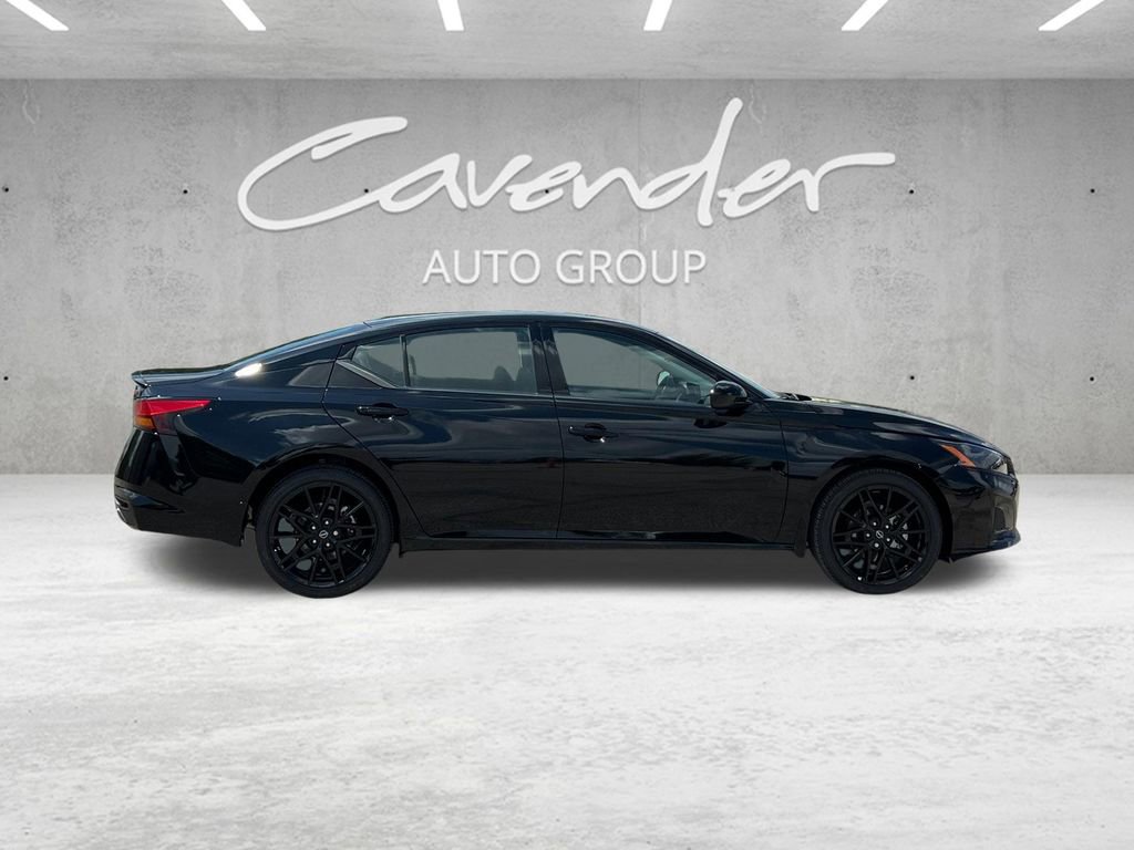 New 2026 Nissan Altima 2.5 SR FWD image 17