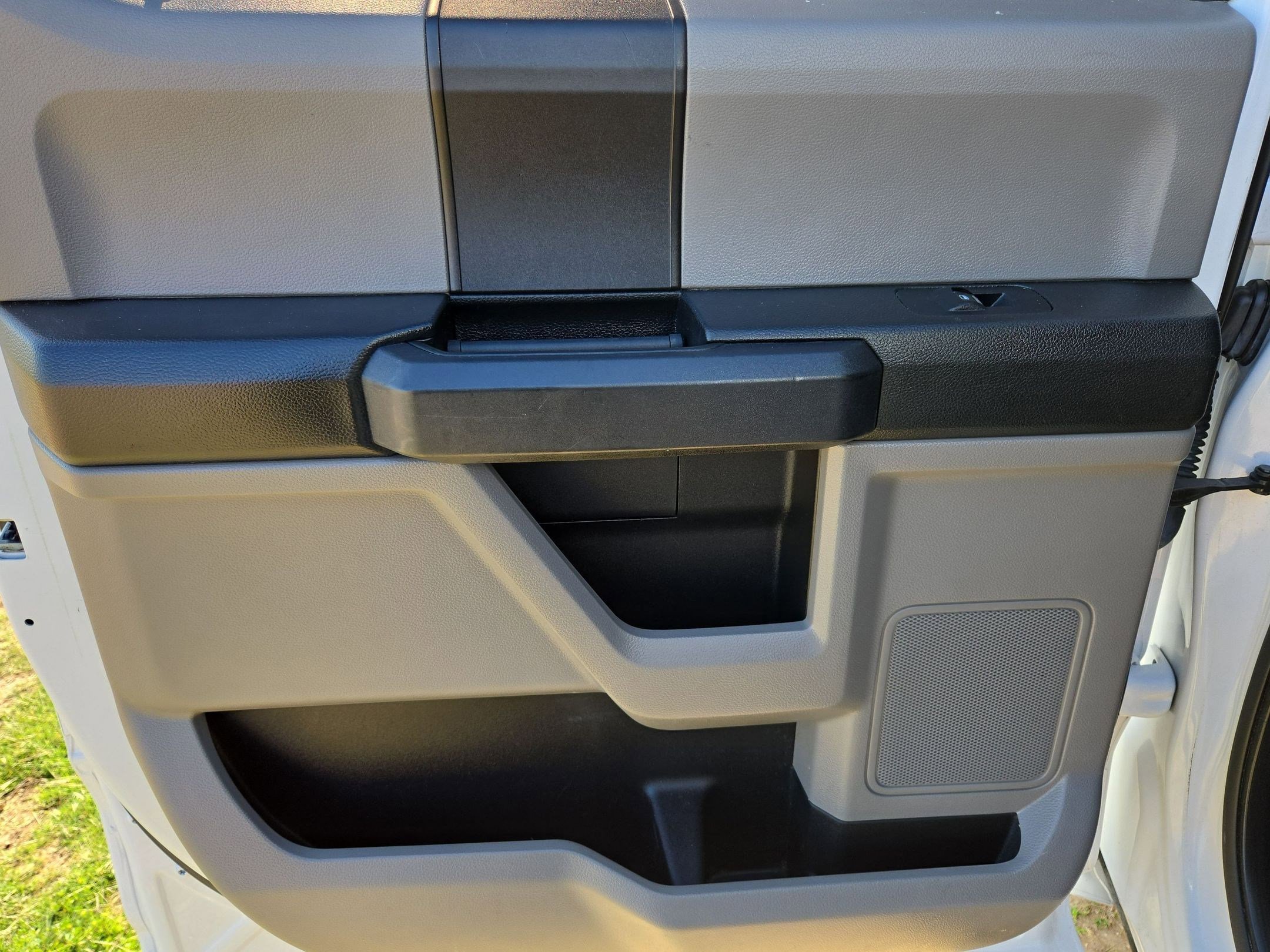 Used 2018 Ford F150 XL w/ Equipment Group 101A Mid image 14