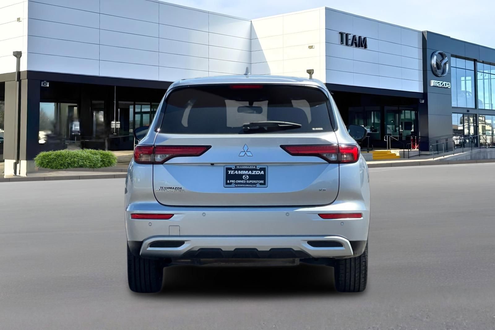 Used 2024 Mitsubishi Outlander SE AWD/4WD image 5