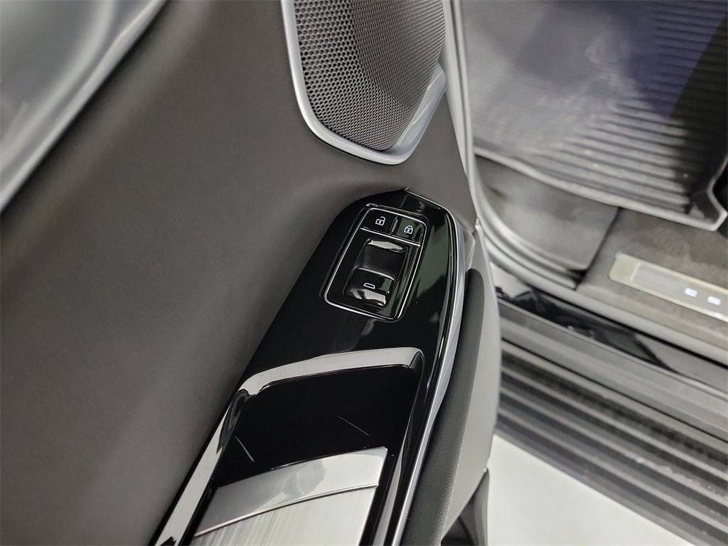 Certified 2026 Cadillac Escalade ESV Sport w/ Touring Package image 15