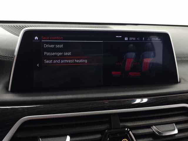 Used 2022 BMW 740i xDrive w/ M Sport Package image 32