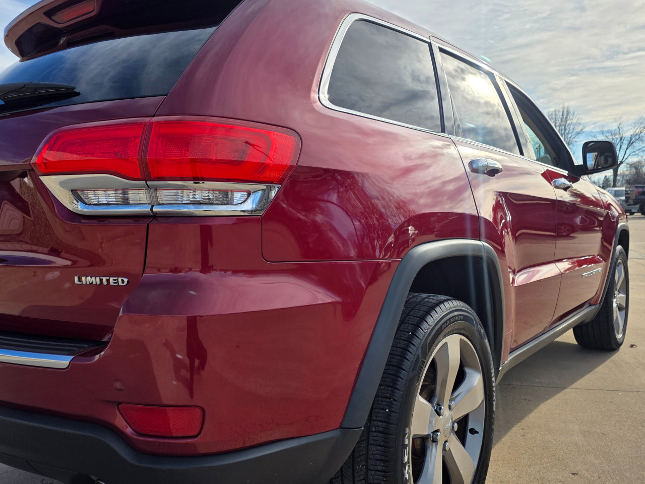 Used 2014 Jeep Grand Cherokee Limited image 22