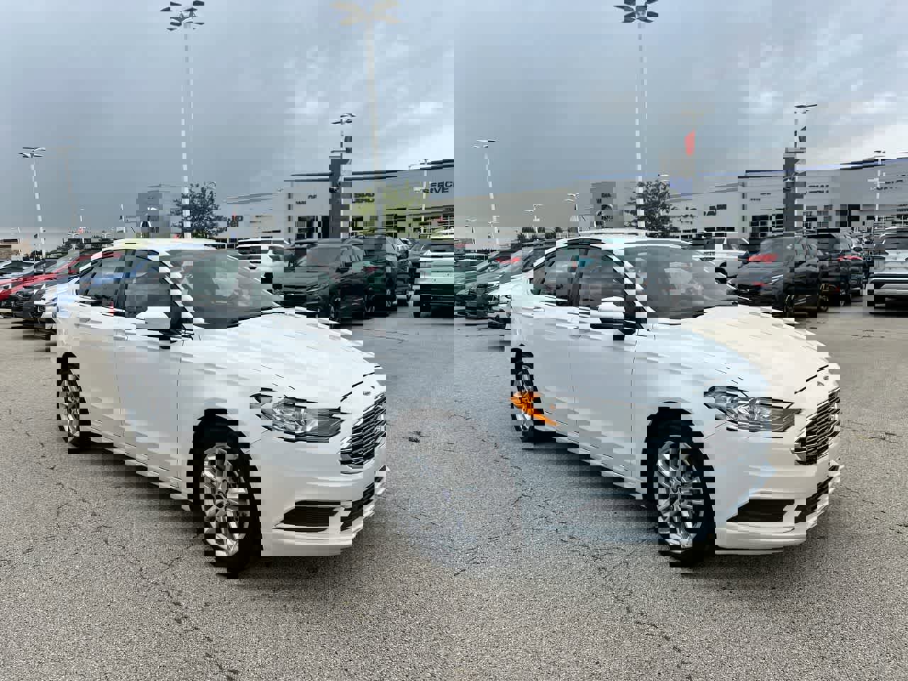 Used 2018 Ford Fusion SE image 15