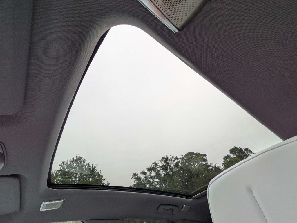 Certified 2027 Cadillac Optiq Luxury RWD image 22