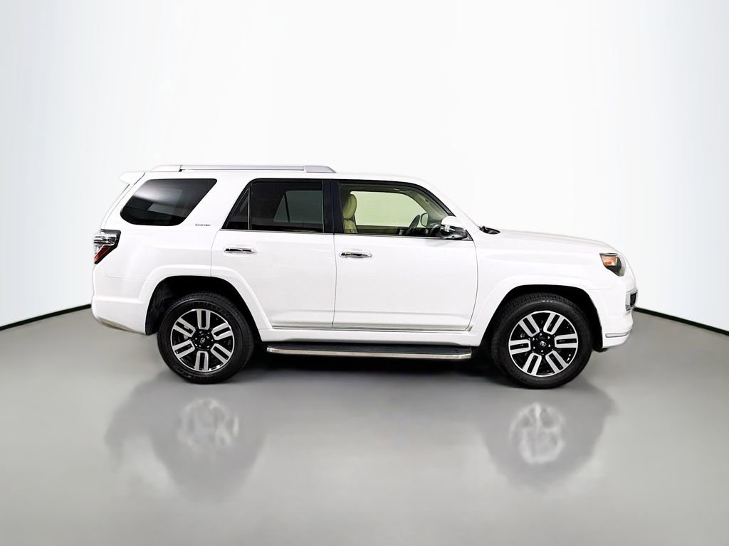 Used 2024 Toyota 4Runner Limited AWD/4WD image 4
