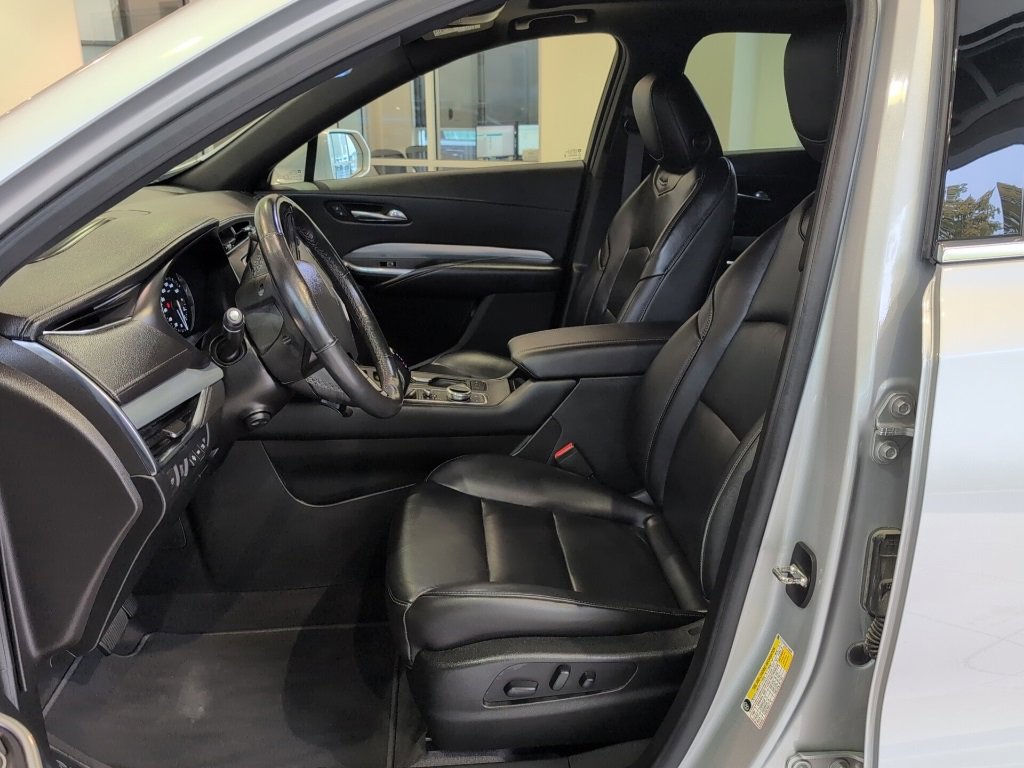 Used 2019 Cadillac XT4 Premium Luxury w/ Technology Package image 13