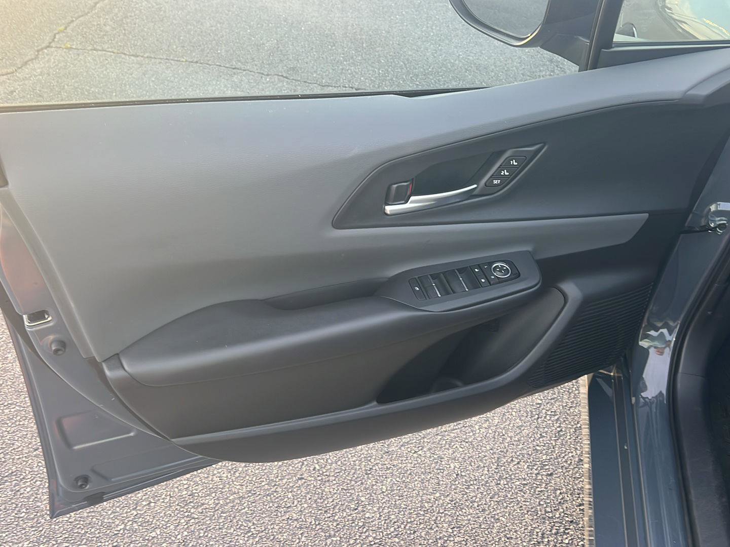 Used 2024 Toyota Prius Limited image 16