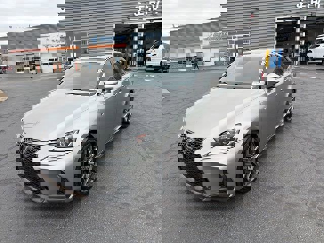 Used 2017 Lexus IS 300 F Sport w/ F Sport Package image 13