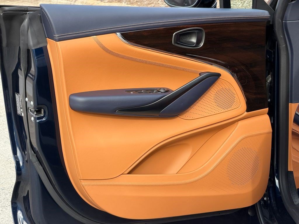 New 2026 Aston Martin DBX 707 AWD/4WD image 25