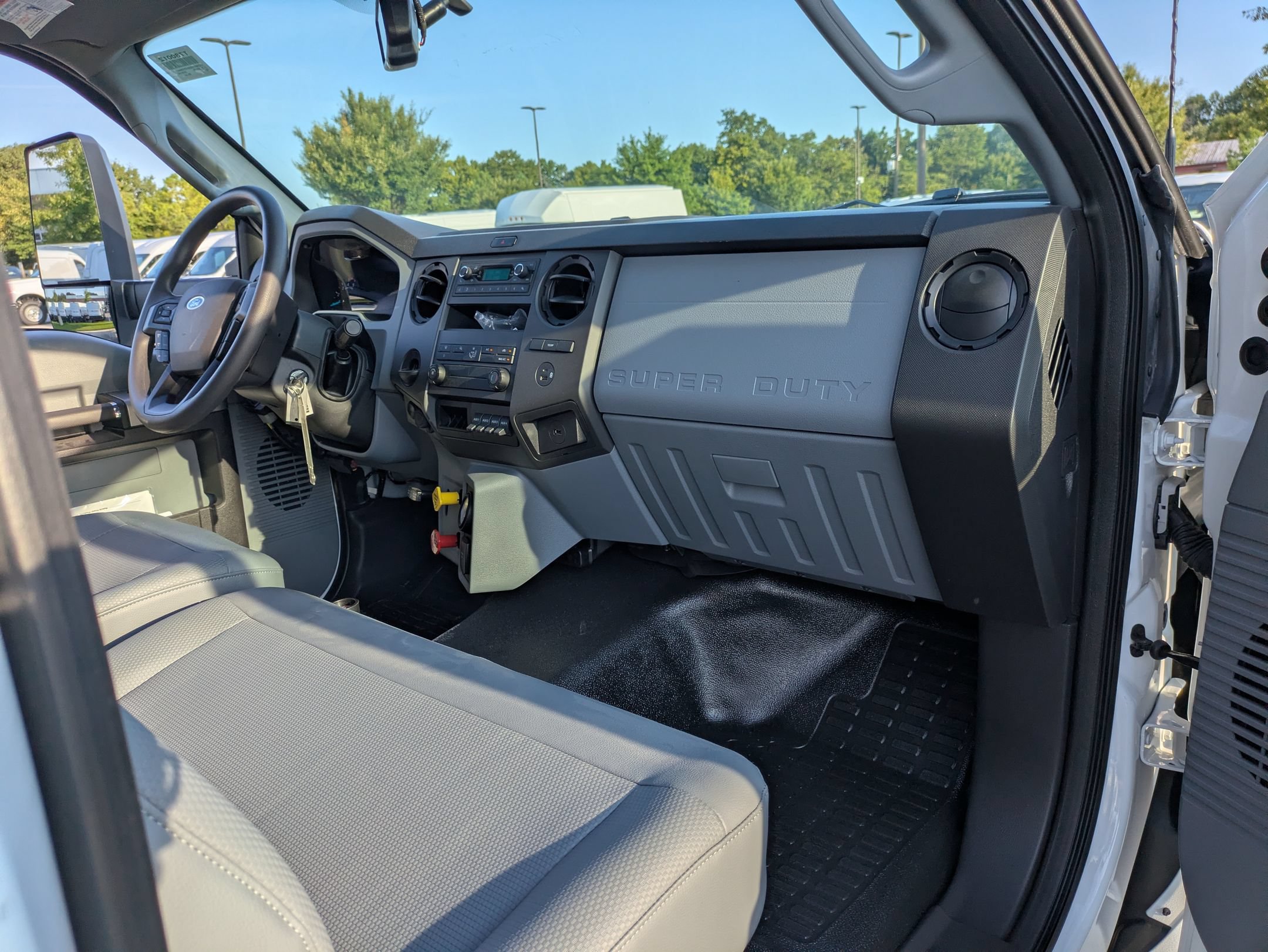 New 2027 Ford F750 2WD Regular Cab Super Duty image 32