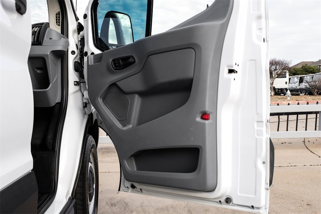 Used 2019 Ford Transit 250 130 Low Roof image 34