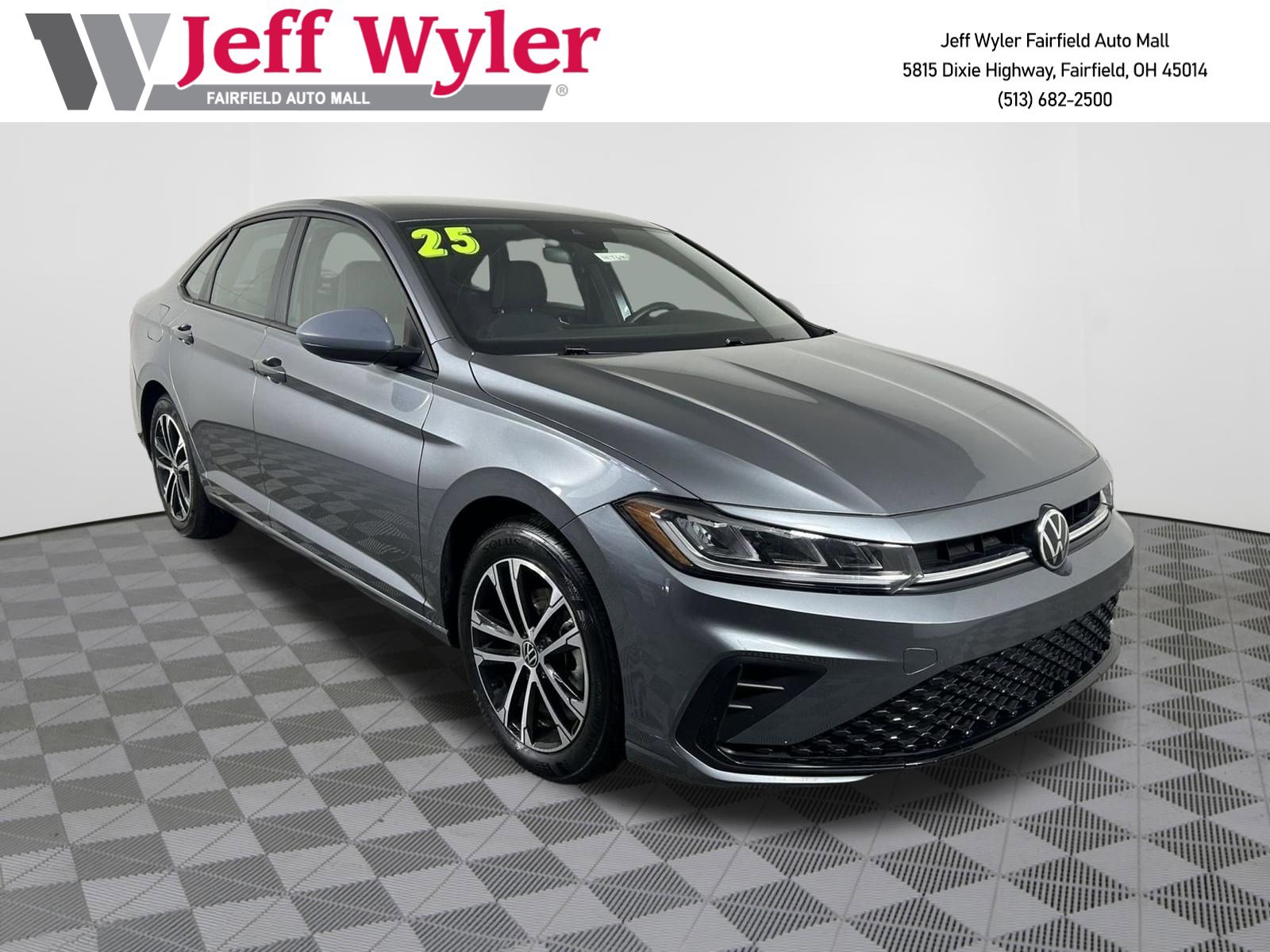 Used 2025 Volkswagen Jetta Sport image 1