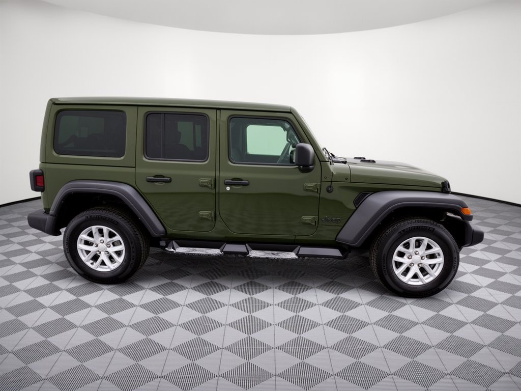 Used 2023 Jeep Wrangler Unlimited Sport w/ Sun And Sound Package AWD/4WD image 8