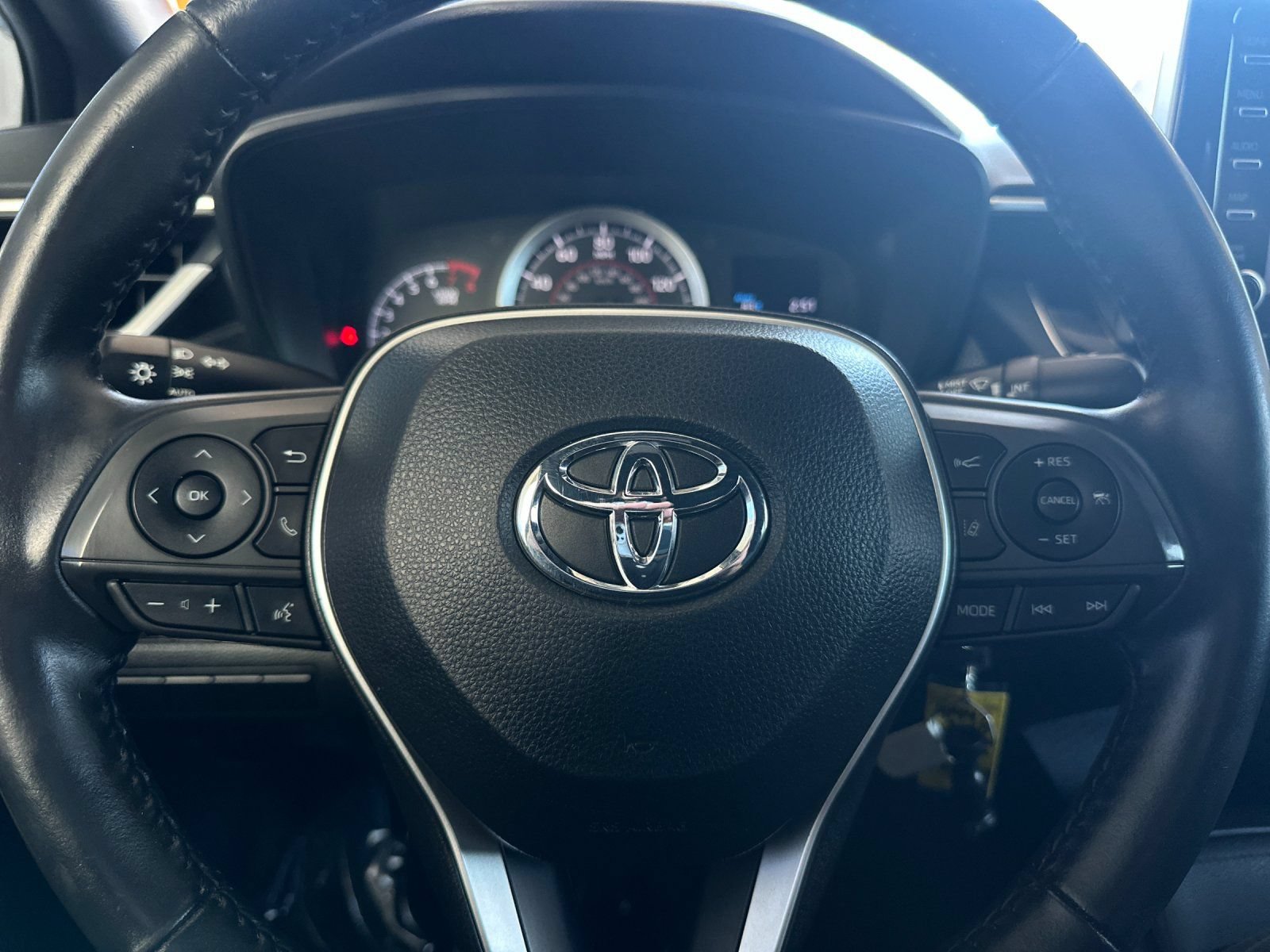 Used 2020 Toyota Corolla SE w/ Carpet Mat Package (TMS) FWD image 19