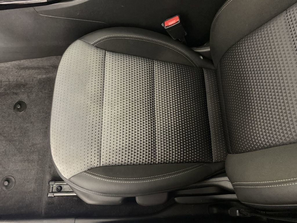 Certified 2025 Chevrolet Trax LT w/ Driver Confidence Package image 22