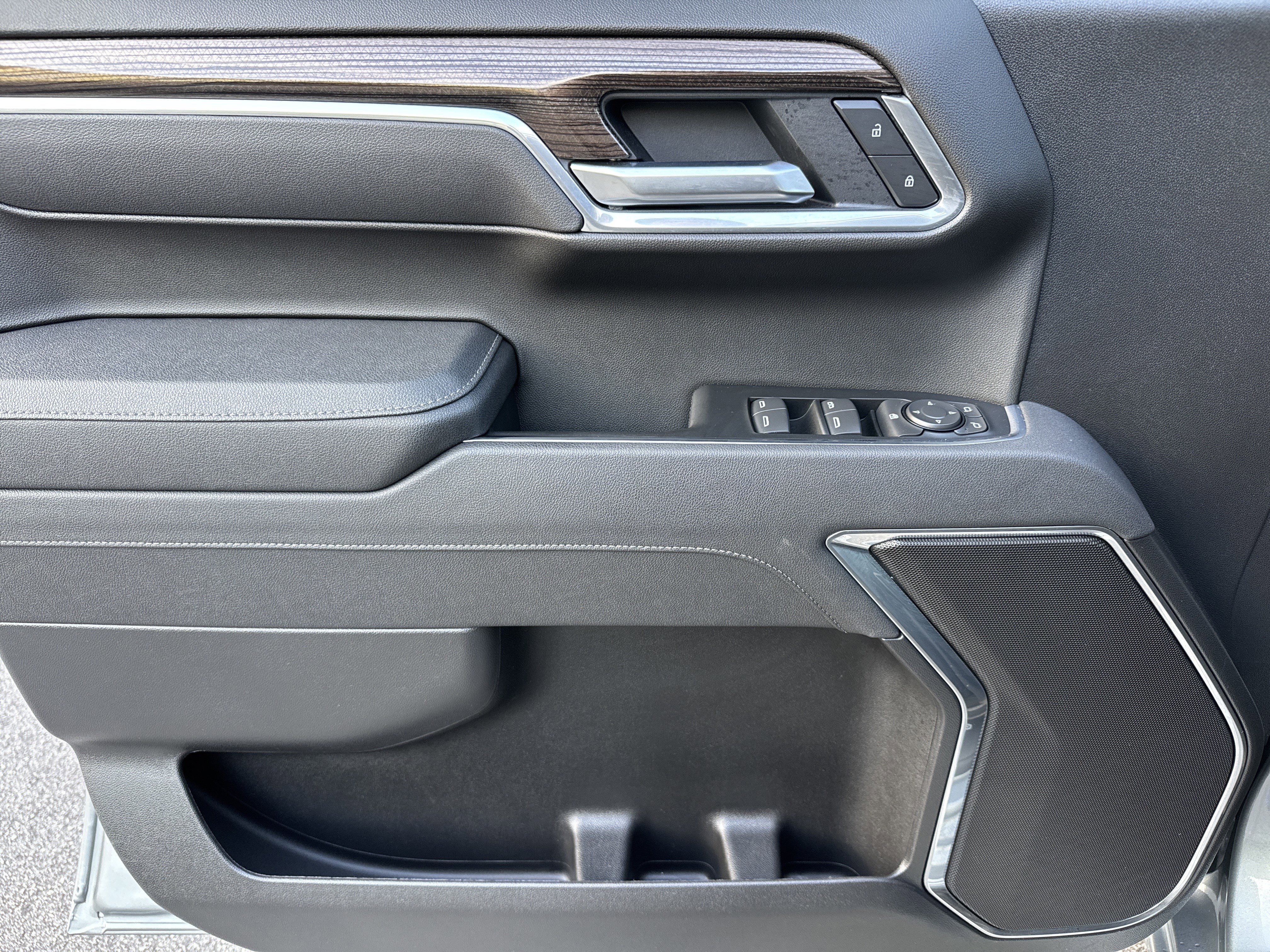 Used 2026 Chevrolet Silverado 1500 RST w/ RST Select Package image 13