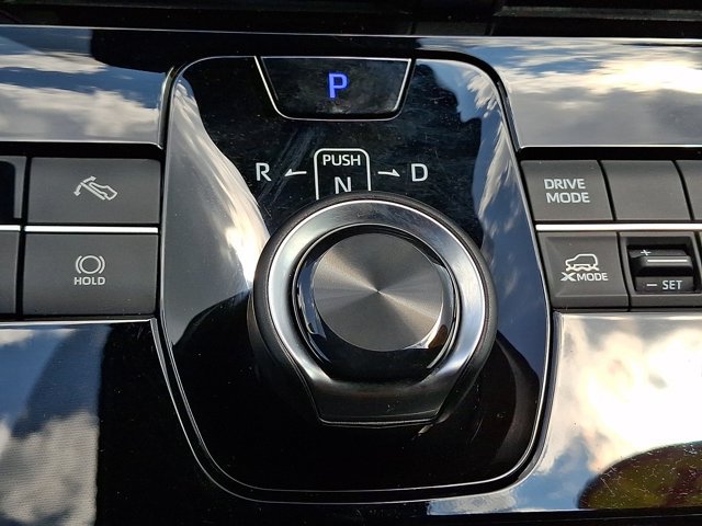 Used 2024 Subaru Solterra AWD/4WD image 14