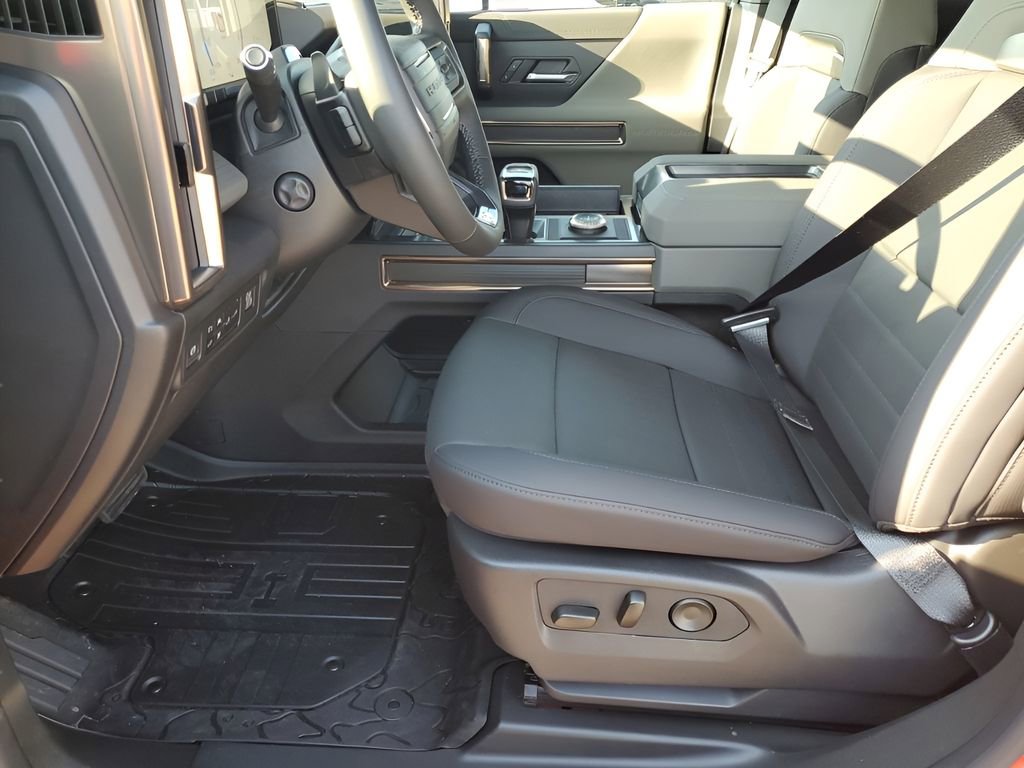 New 2025 GMC Hummer EV 2X w/ LPO, Dark Essentials Package image 29