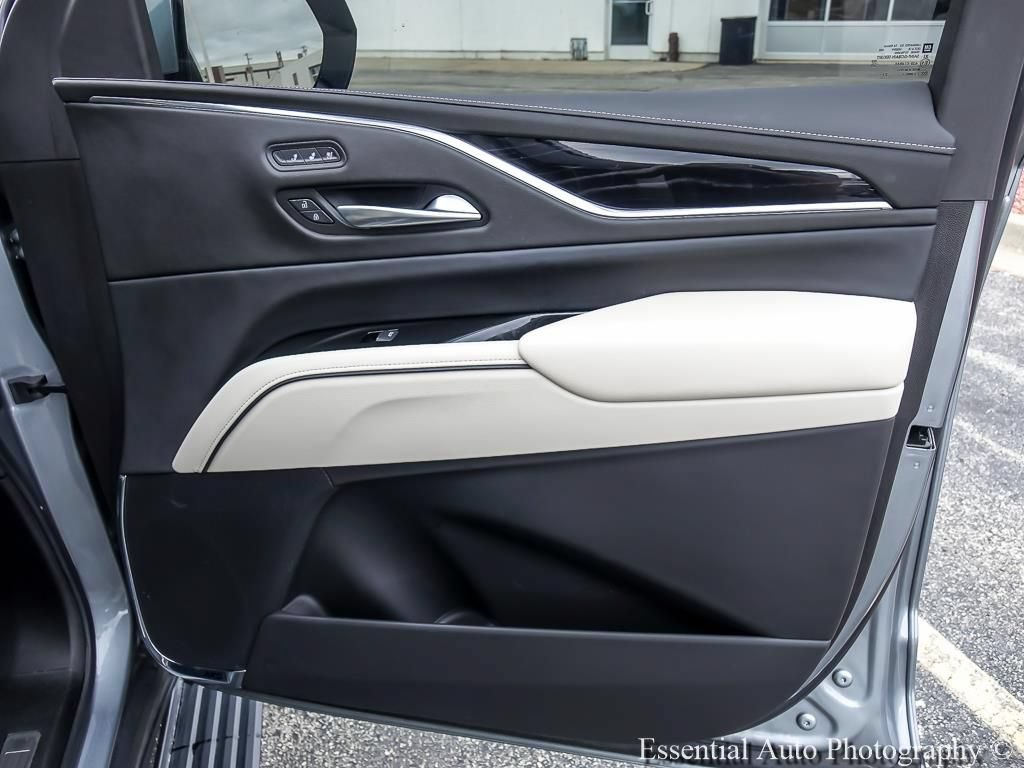 Used 2023 Cadillac Escalade Sport w/ Touring Package AWD/4WD image 29