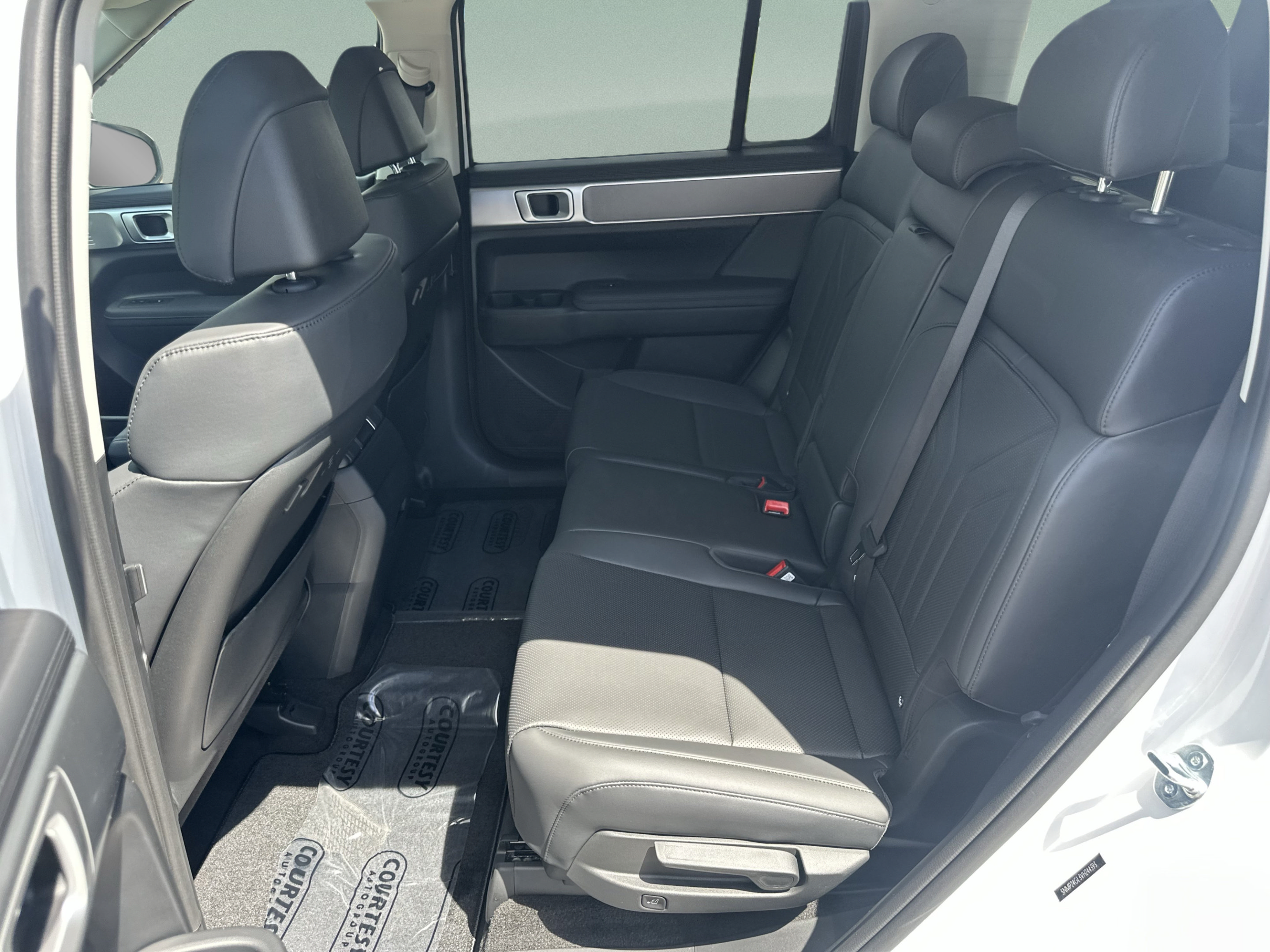 New 2027 Hyundai Santa Fe SEL FWD image 15