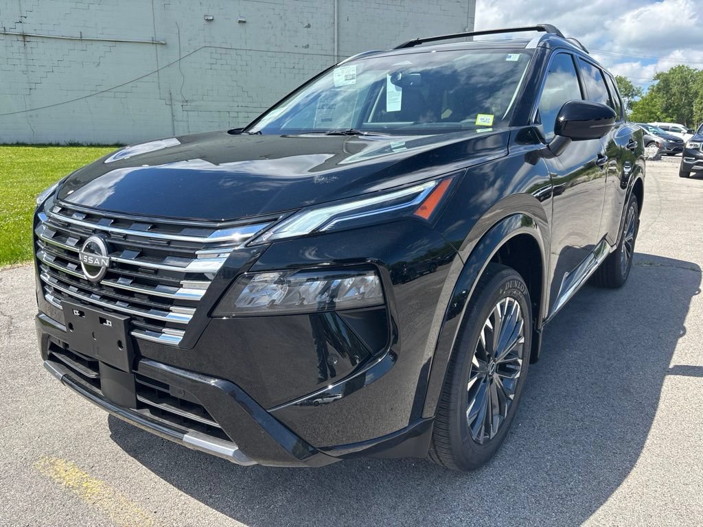 New 2026 Nissan Rogue Platinum AWD/4WD image 1