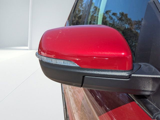 Used 2024 Ford Edge Titanium image 10