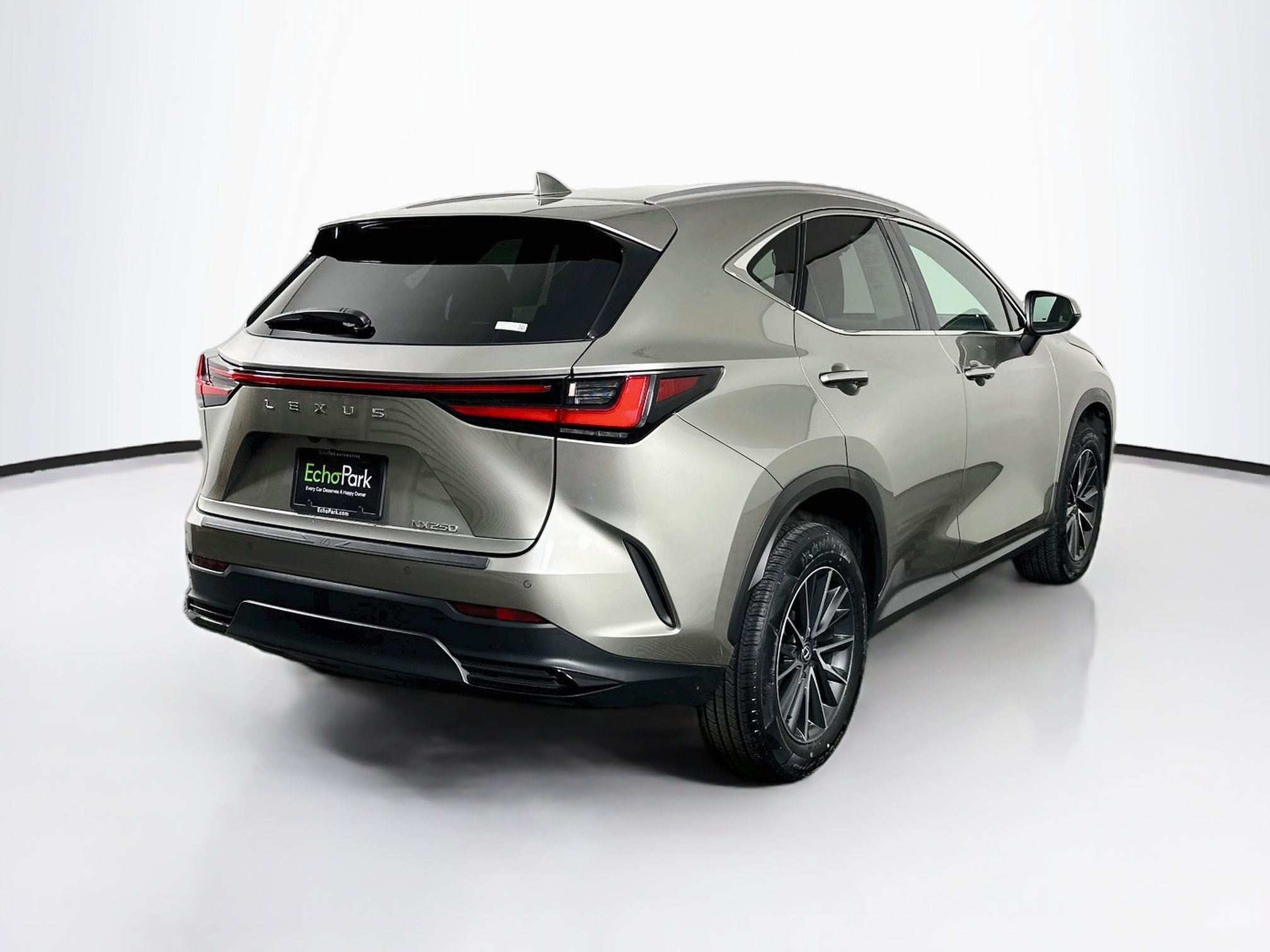 Used 2025 Lexus NX 250 FWD w/ Accessory Package (2T) image 9