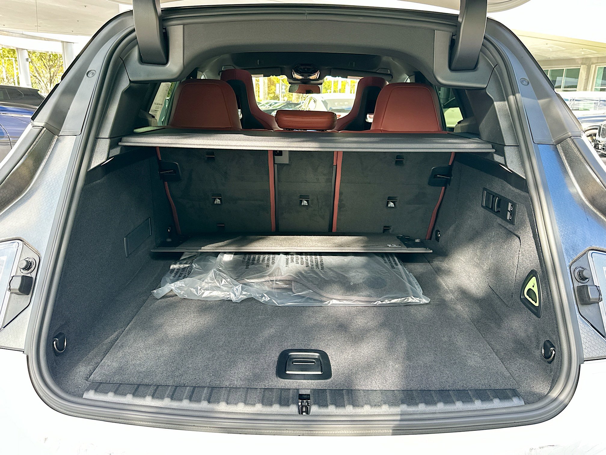 New 2026 BMW iX xDrive60 w/ M Sport Package image 21