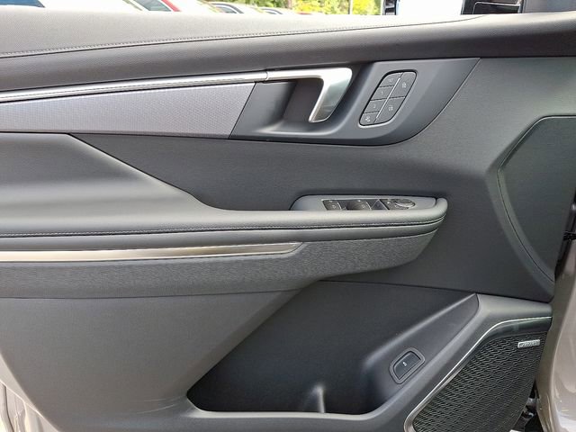 New 2026 Buick Enclave Sport Touring w/ Power Package image 8