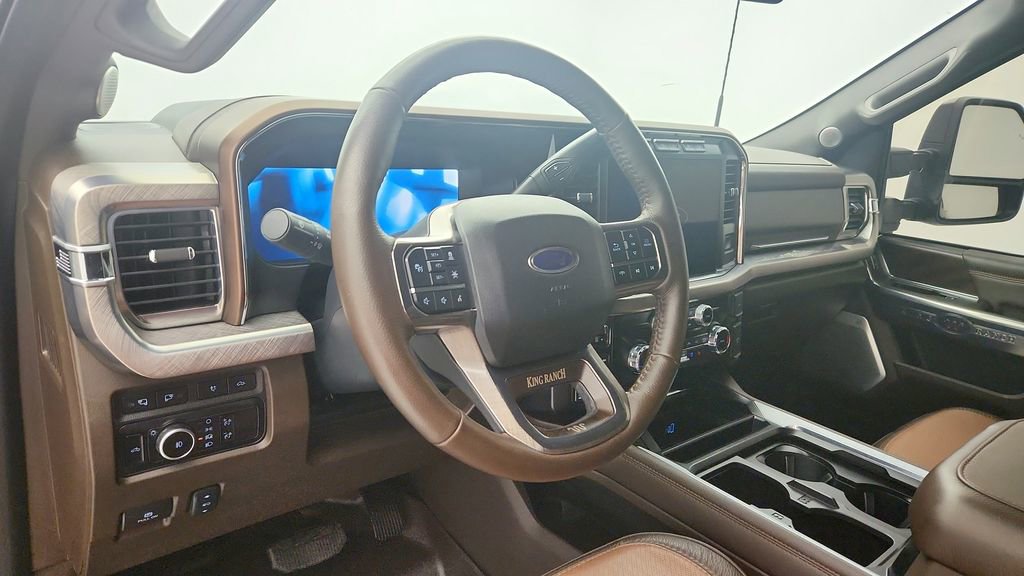 Used 2024 Ford F350 King Ranch w/ FX4 Off-Road Package AWD/4WD image 8