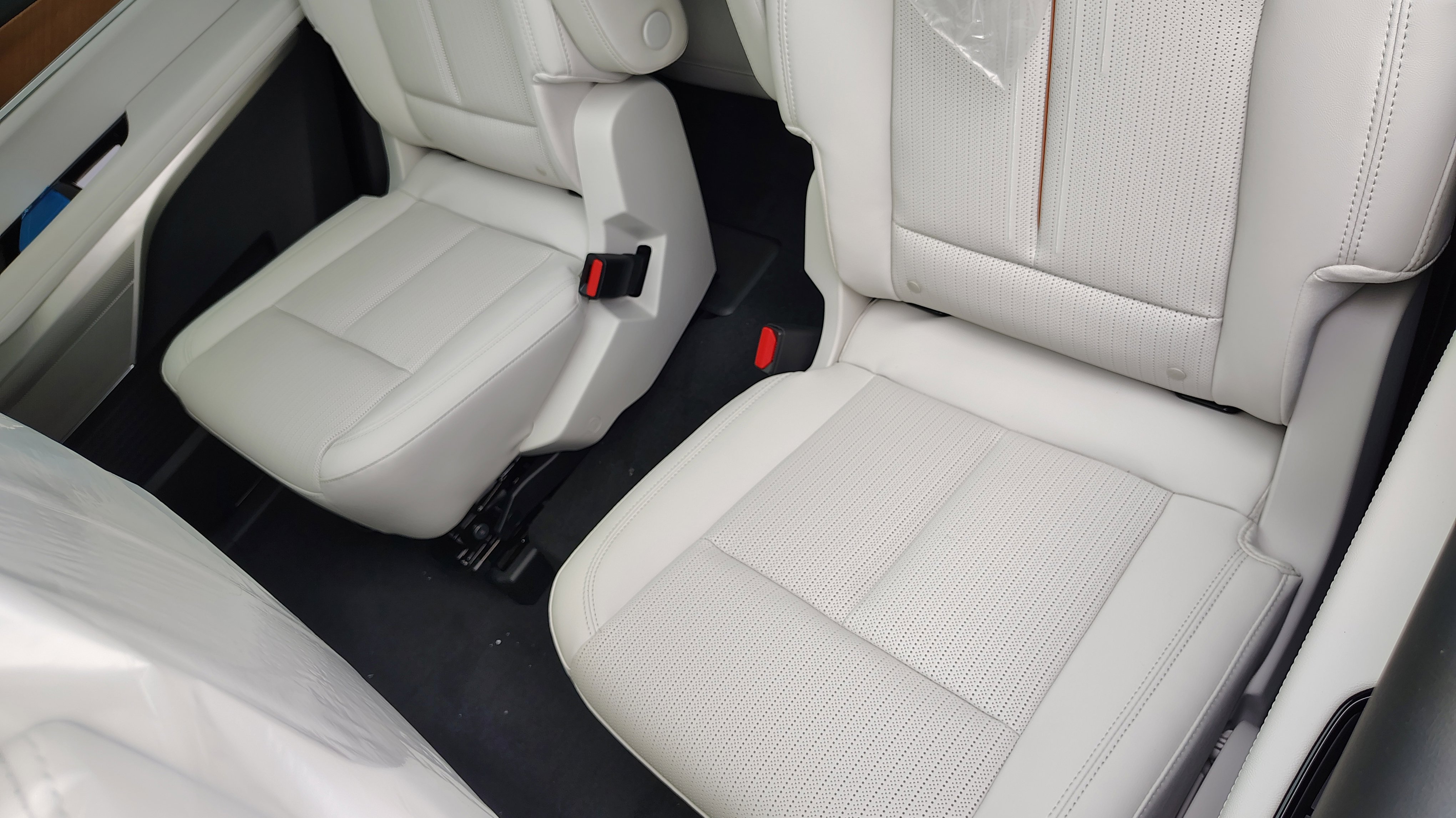 New 2026 Cadillac Vistiq Sport image 27