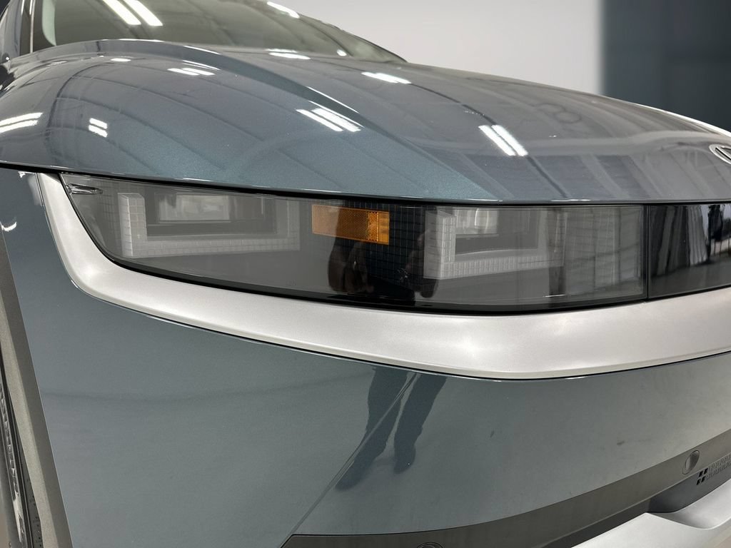 Certified 2025 Hyundai Ioniq 5 SEL RWD image 12