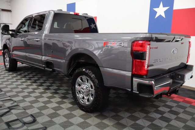 Used 2024 Ford F350 Lariat w/ Lariat Ultimate Package AWD/4WD image 11