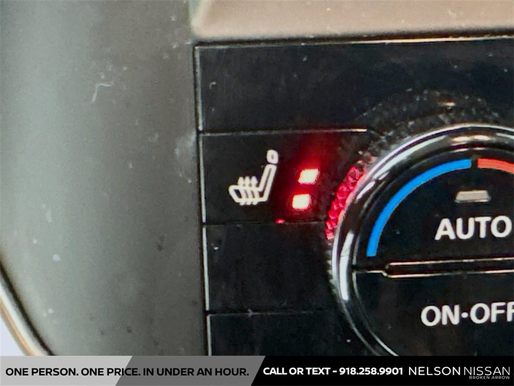 Certified 2025 Nissan Rogue SV image 19