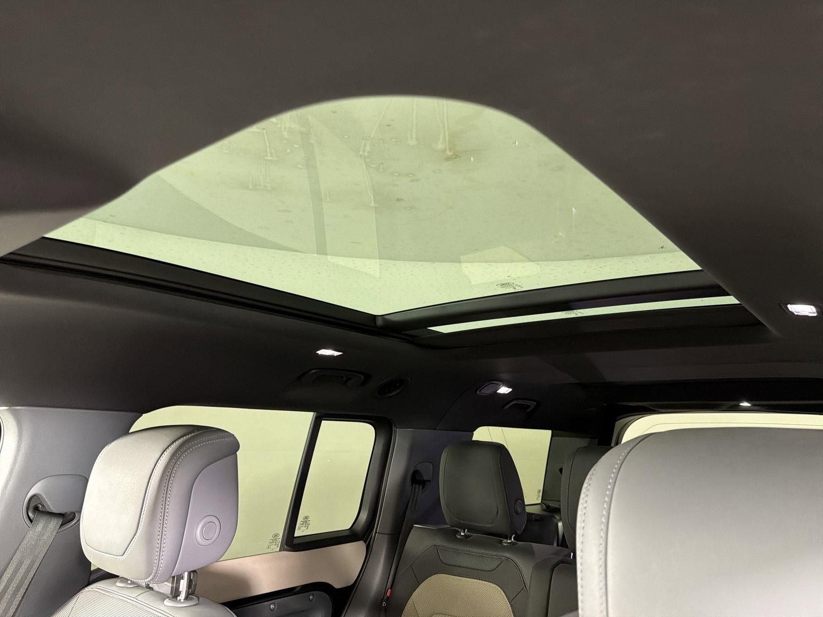 Certified 2023 Land Rover Defender 130 X image 9