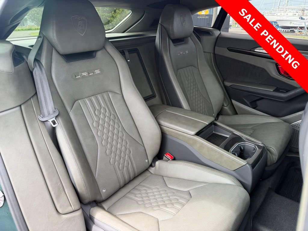 Used 2024 Lamborghini Urus S AWD/4WD image 47