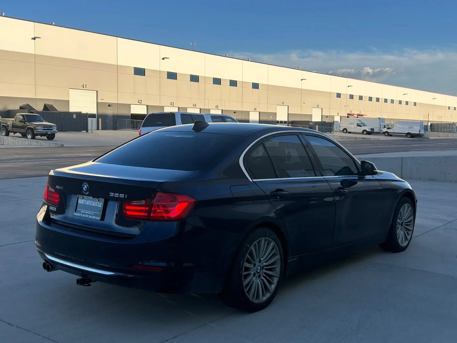 Used 2014 BMW 328i xDrive Sedan AWD/4WD image 5
