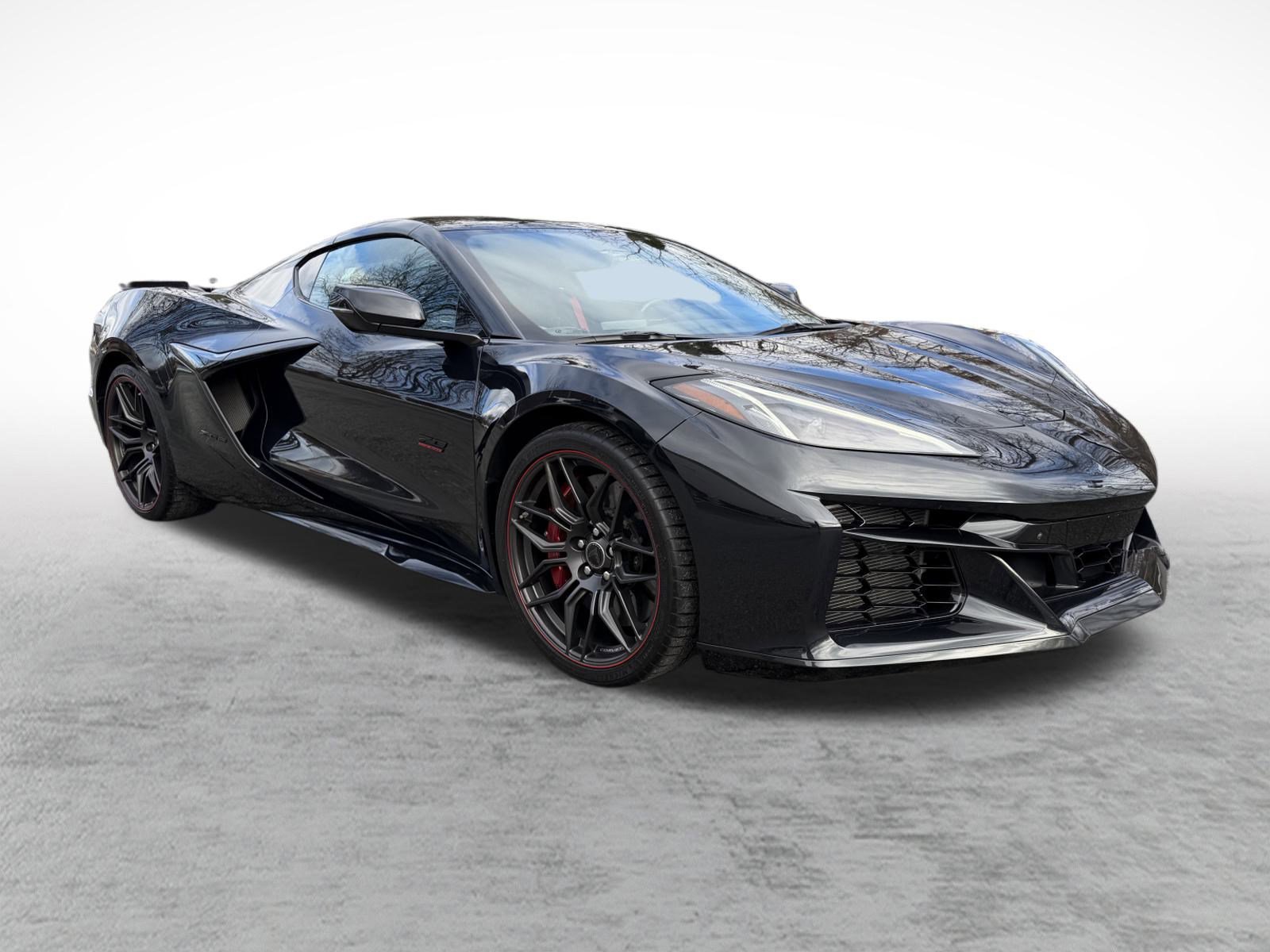 Used 2023 Chevrolet Corvette Z06 image 3