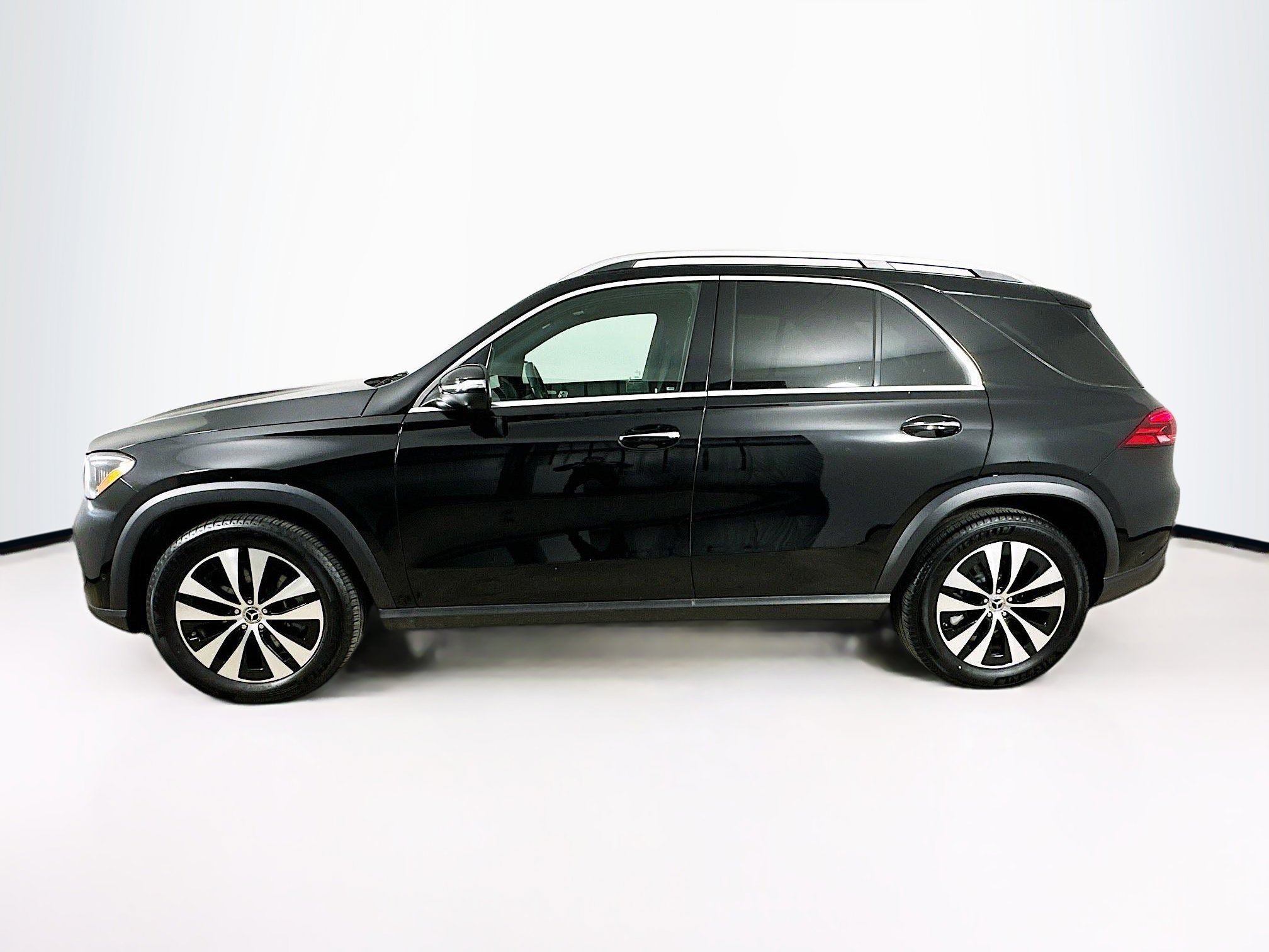 Certified 2024 Mercedes-Benz GLE 350 4MATIC image 8