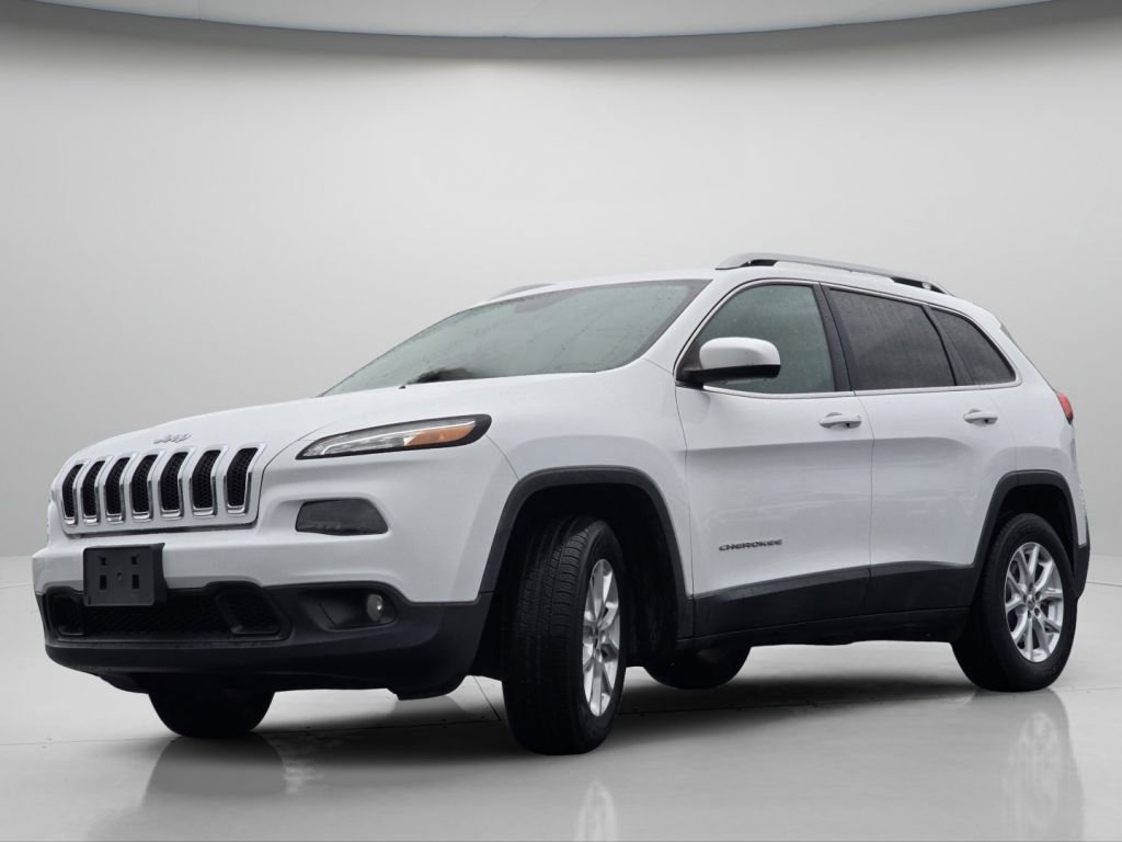 Used 2018 Jeep Cherokee Latitude AWD/4WD image 14