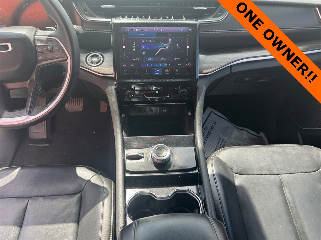 Used 2022 Jeep Grand Cherokee L Limited image 11