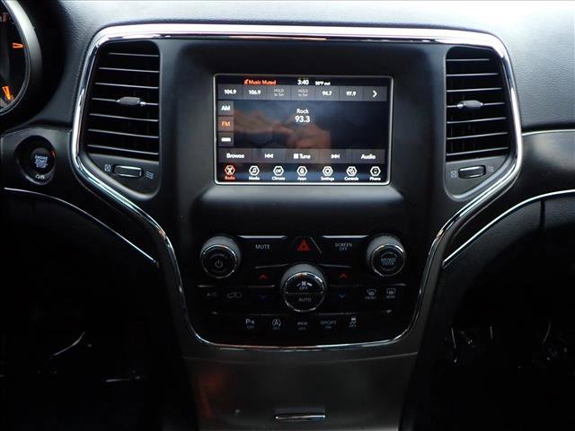 Used 2018 Jeep Grand Cherokee Limited image 19