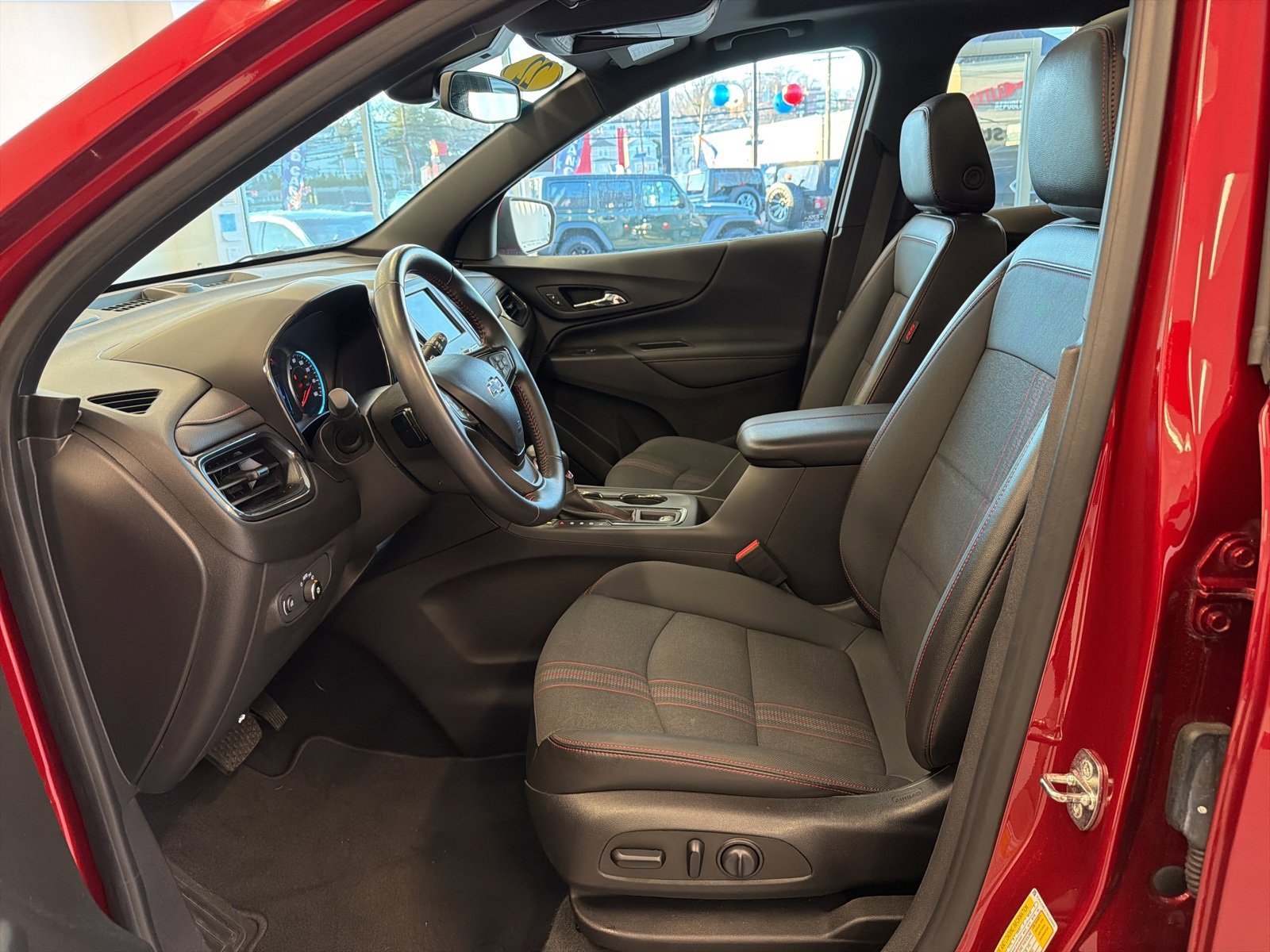 Used 2022 Chevrolet Equinox RS image 29