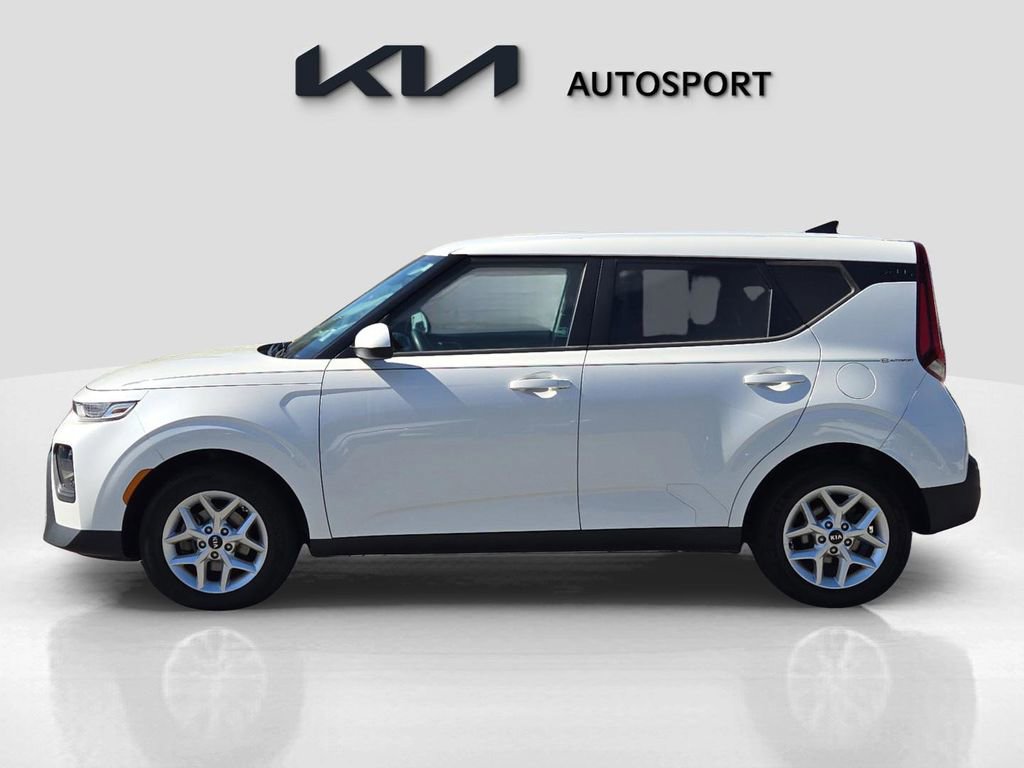 Certified 2020 Kia Soul S image 14