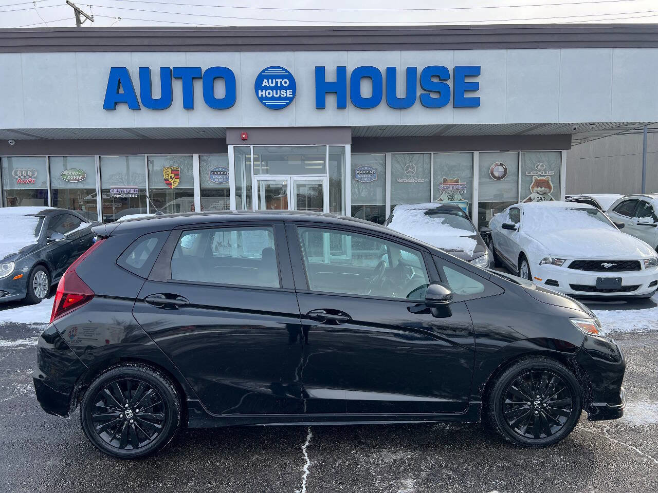 Used 2018 Honda Fit Sport image 9